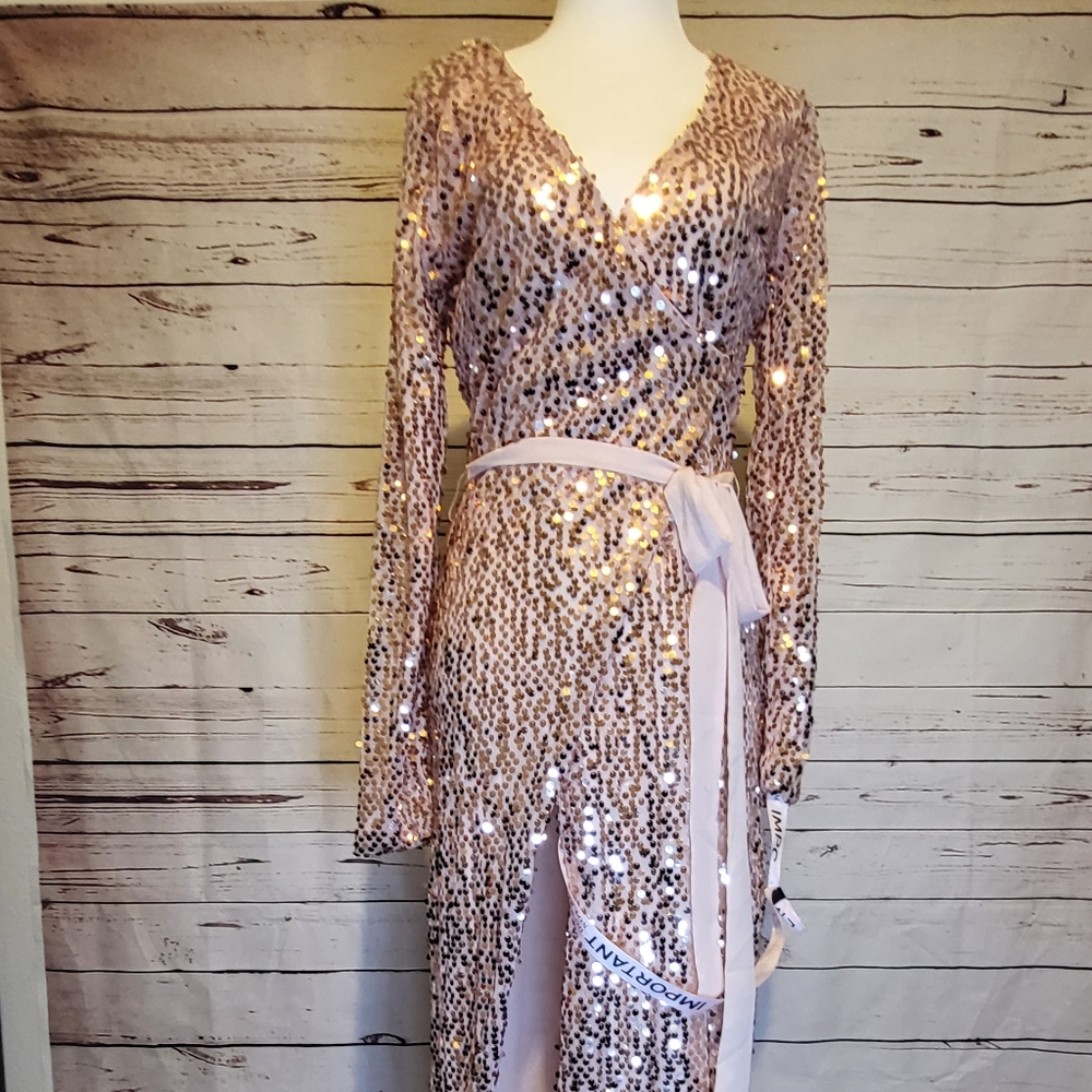 Emprada Emmeline Rose Gold Sequin Belted Maxi size Small